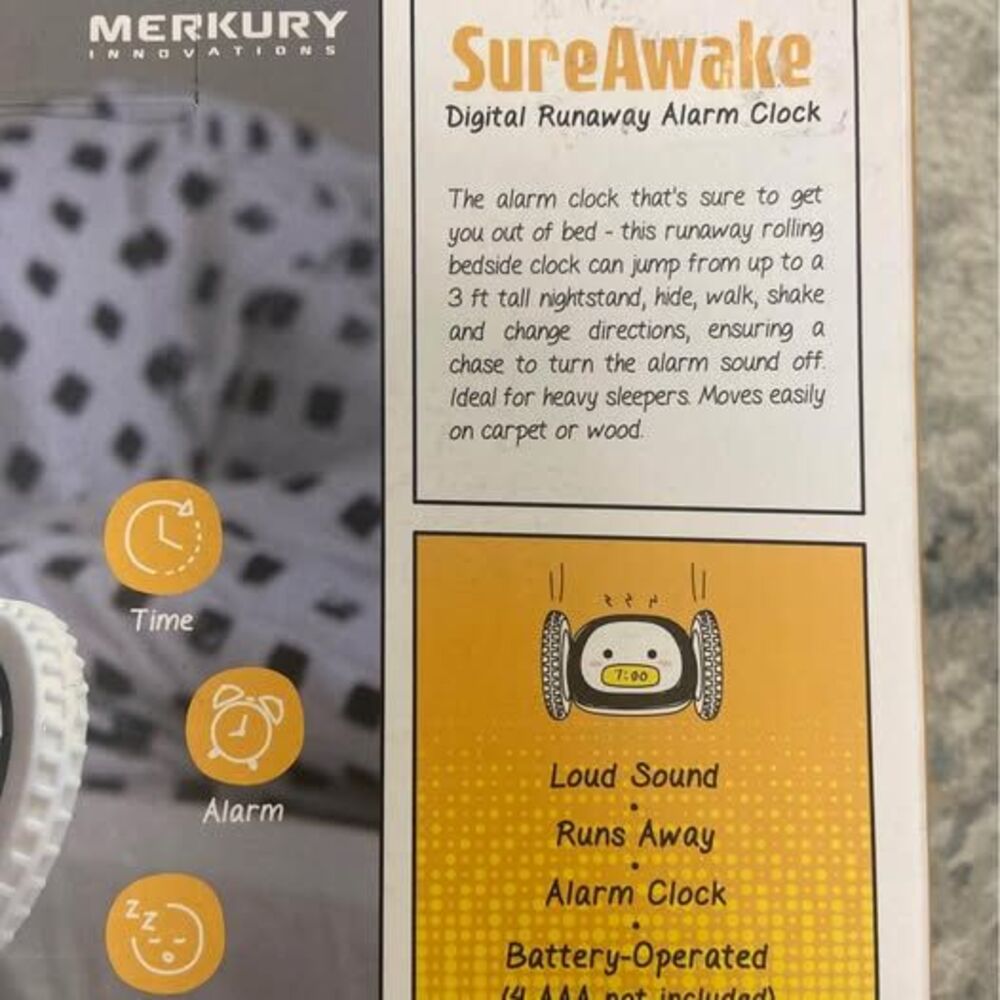Runaway Digital Alarm Clock - Picture 3 of 5